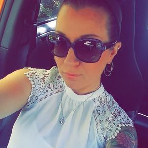 Meet your Posher, Christina